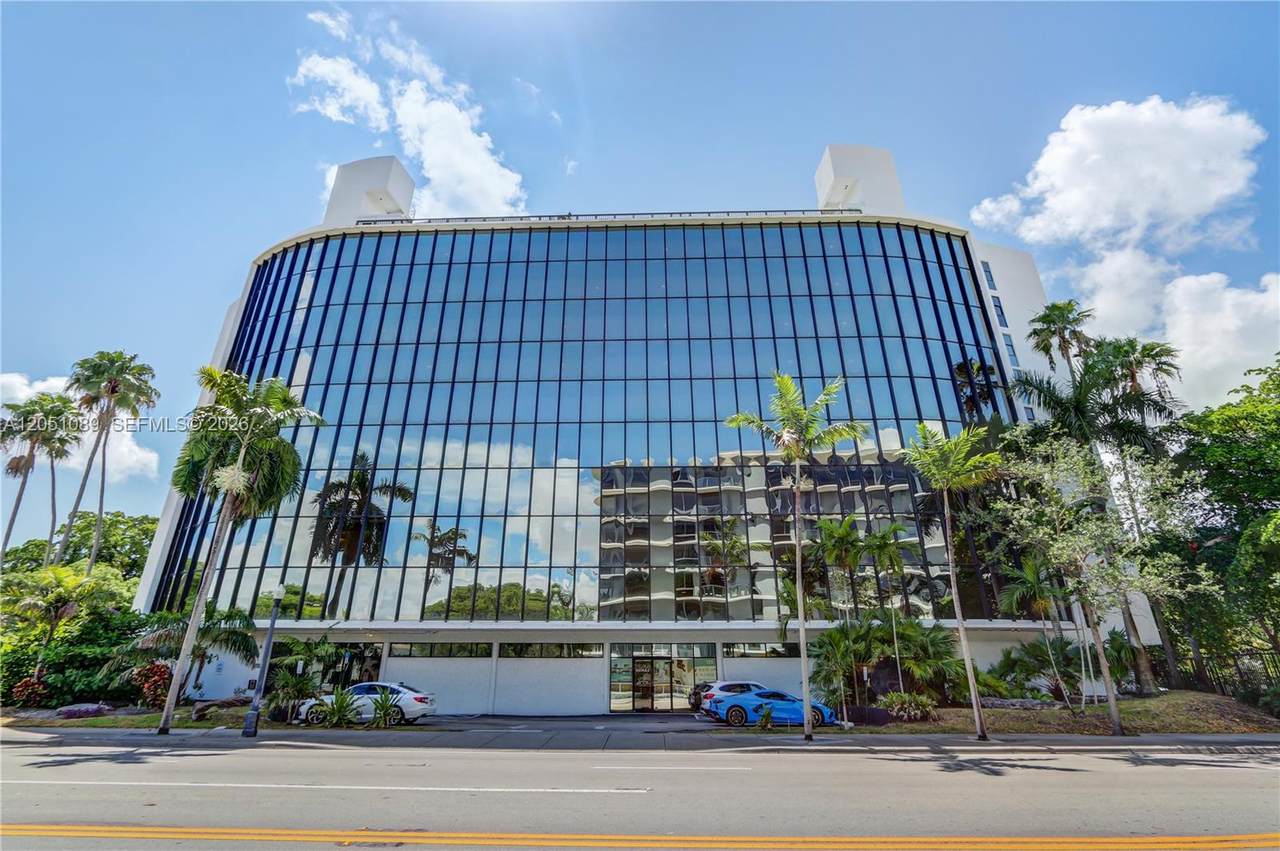 https://bt-photos.global.ssl.fastly.net/miami/1280_boomver_2_A12051089-2.jpg