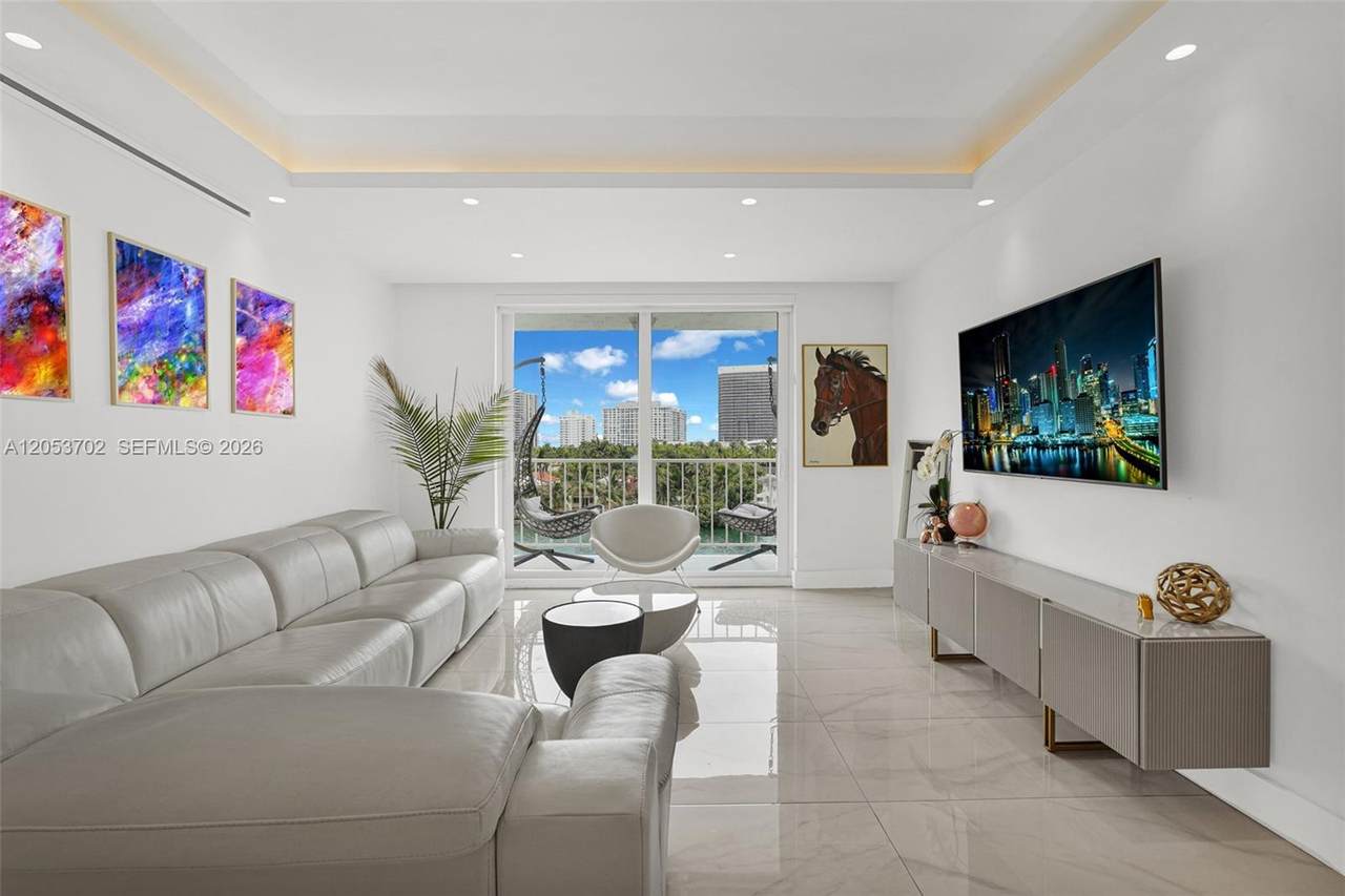 https://bt-photos.global.ssl.fastly.net/miami/1280_boomver_2_A12053702-2.jpg