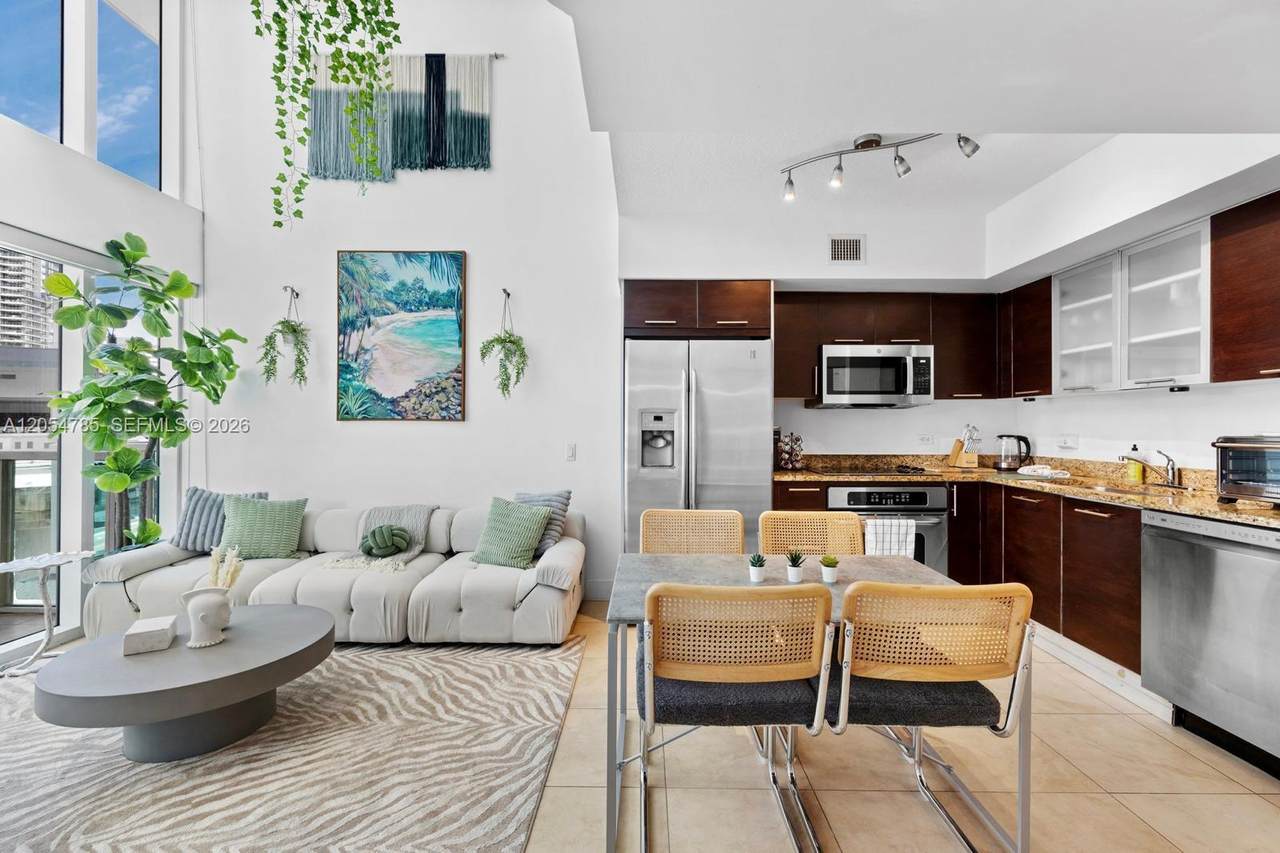 41 5th St - Photo 1