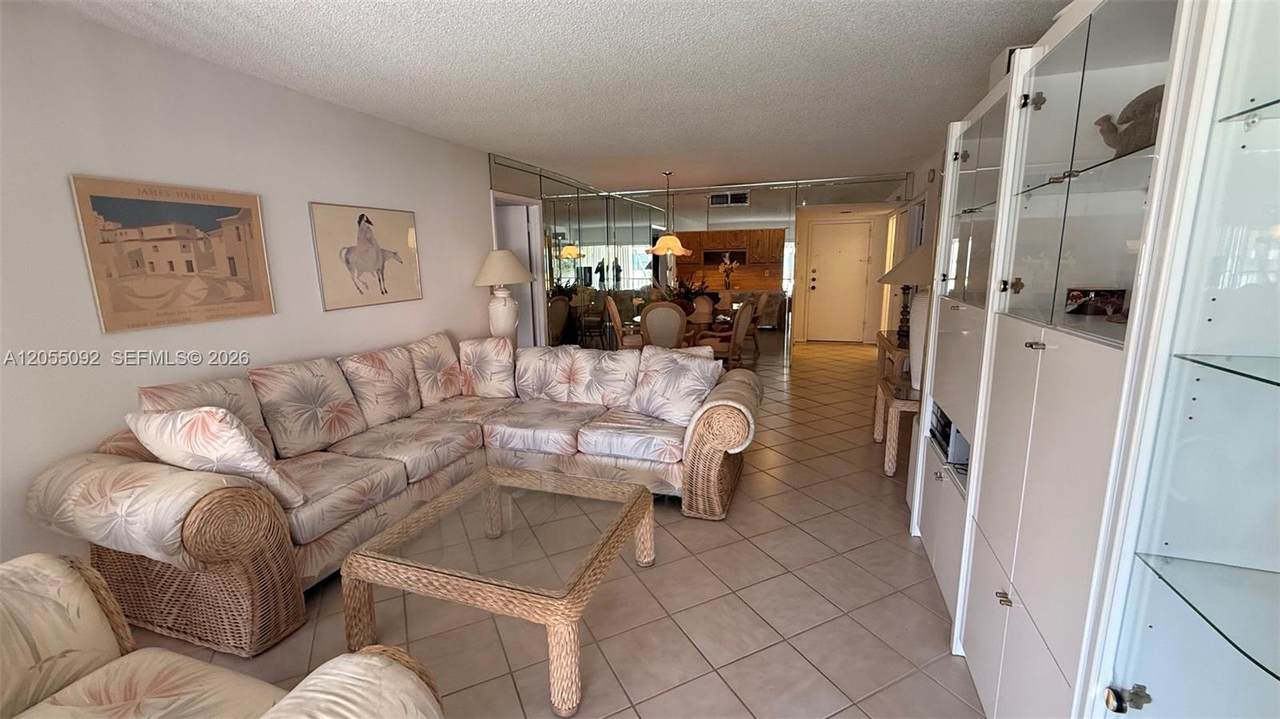 https://bt-photos.global.ssl.fastly.net/miami/1280_boomver_2_A12055092-2.jpg