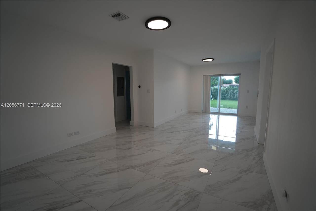 https://bt-photos.global.ssl.fastly.net/miami/1280_boomver_2_A12056771-2.jpg