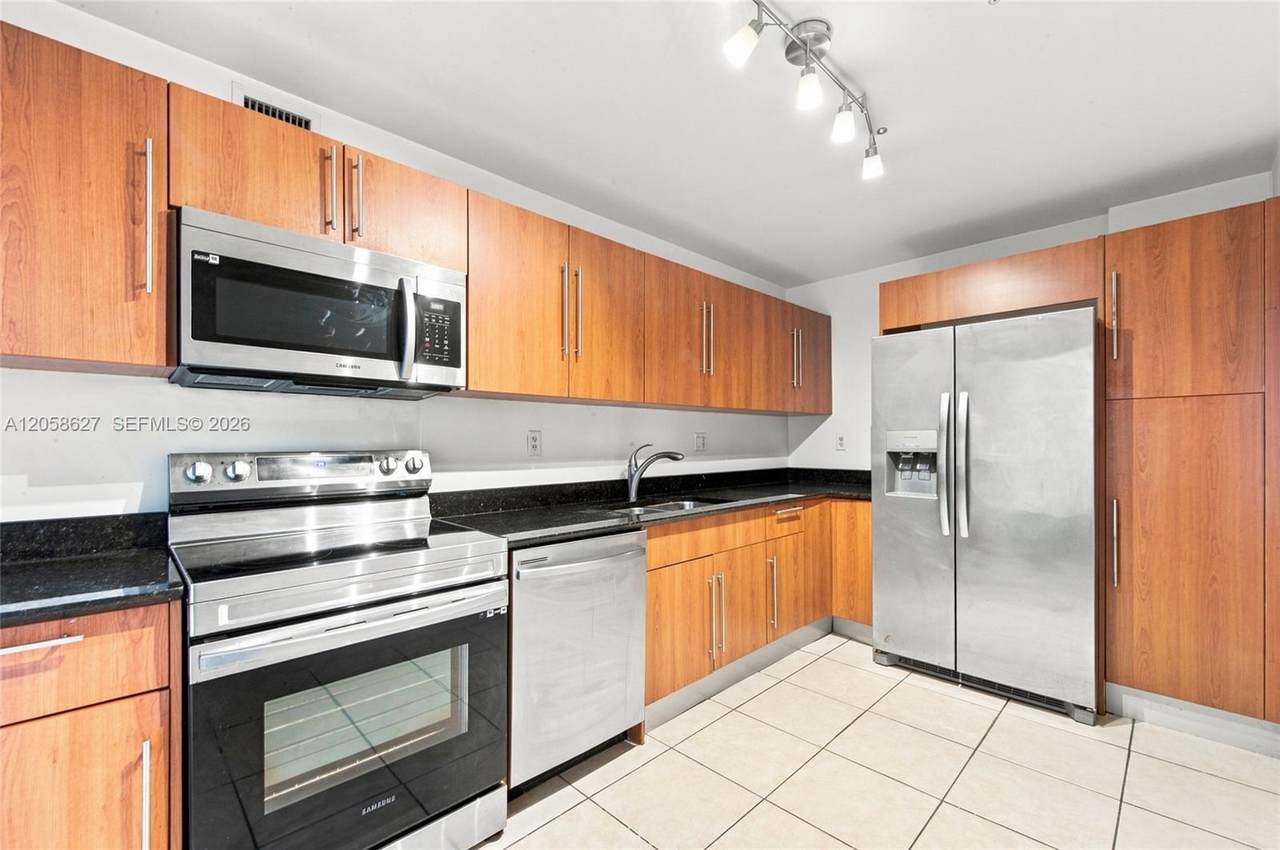 3000 Ocean Dr - Photo 1