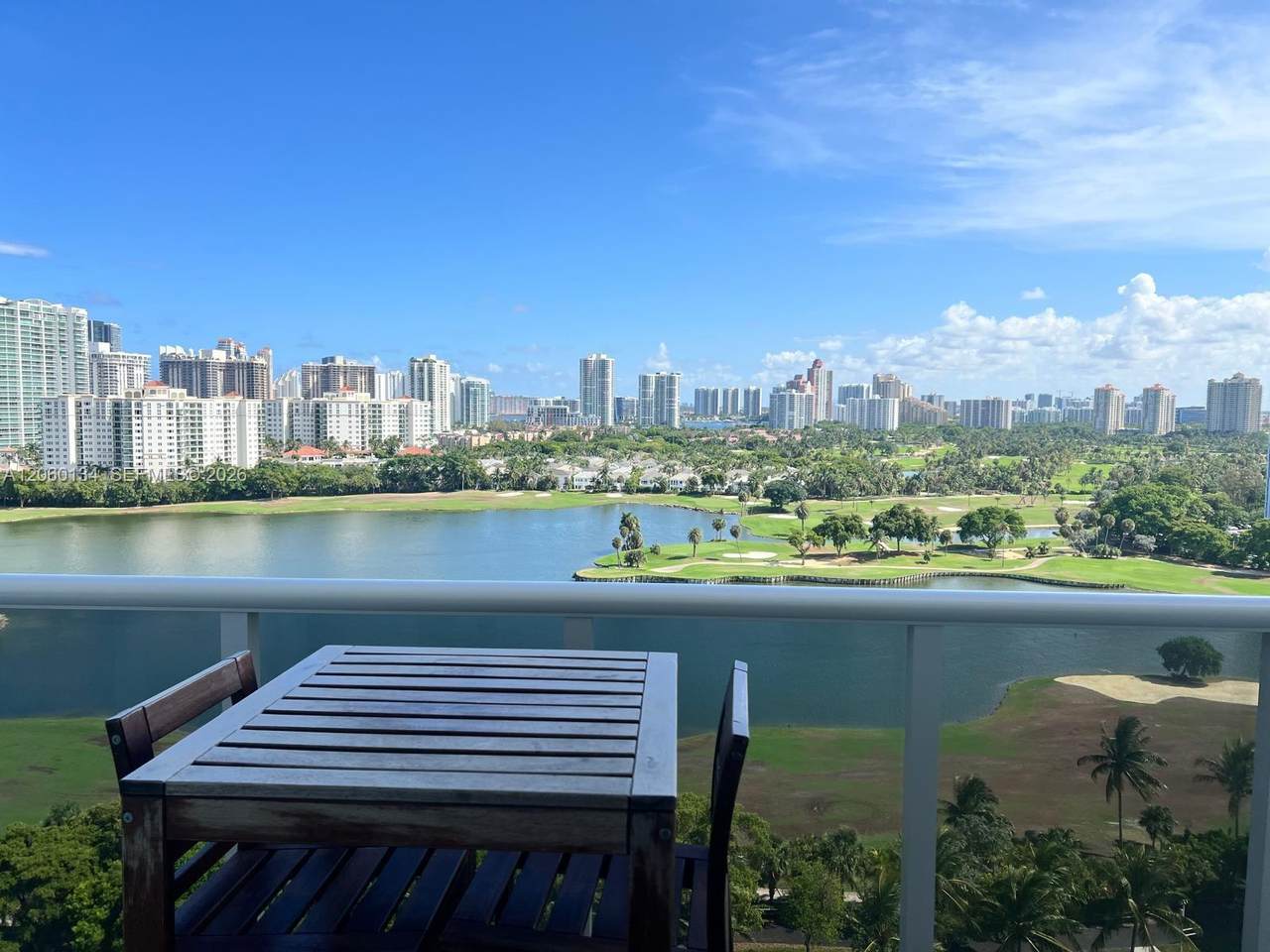 https://bt-photos.global.ssl.fastly.net/miami/1280_boomver_2_A12060134-2.jpg