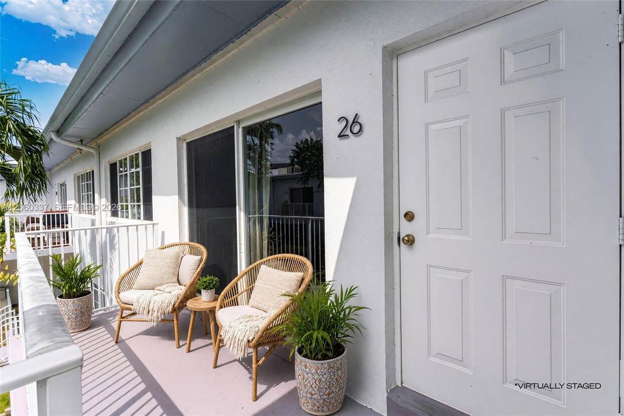 9280 Bay Harbor Ter - Photo 1