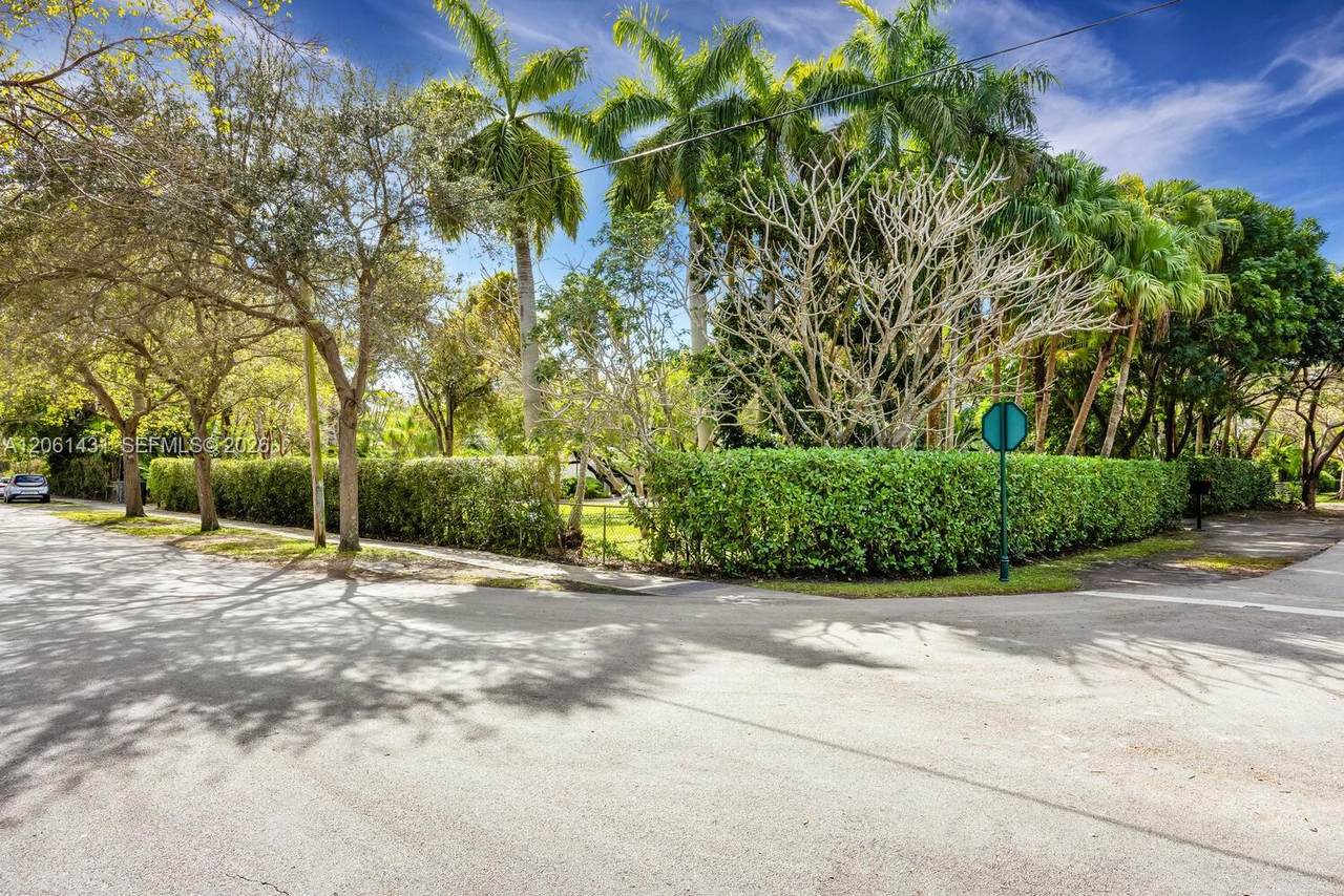 https://bt-photos.global.ssl.fastly.net/miami/1280_boomver_2_A12061431-2.jpg