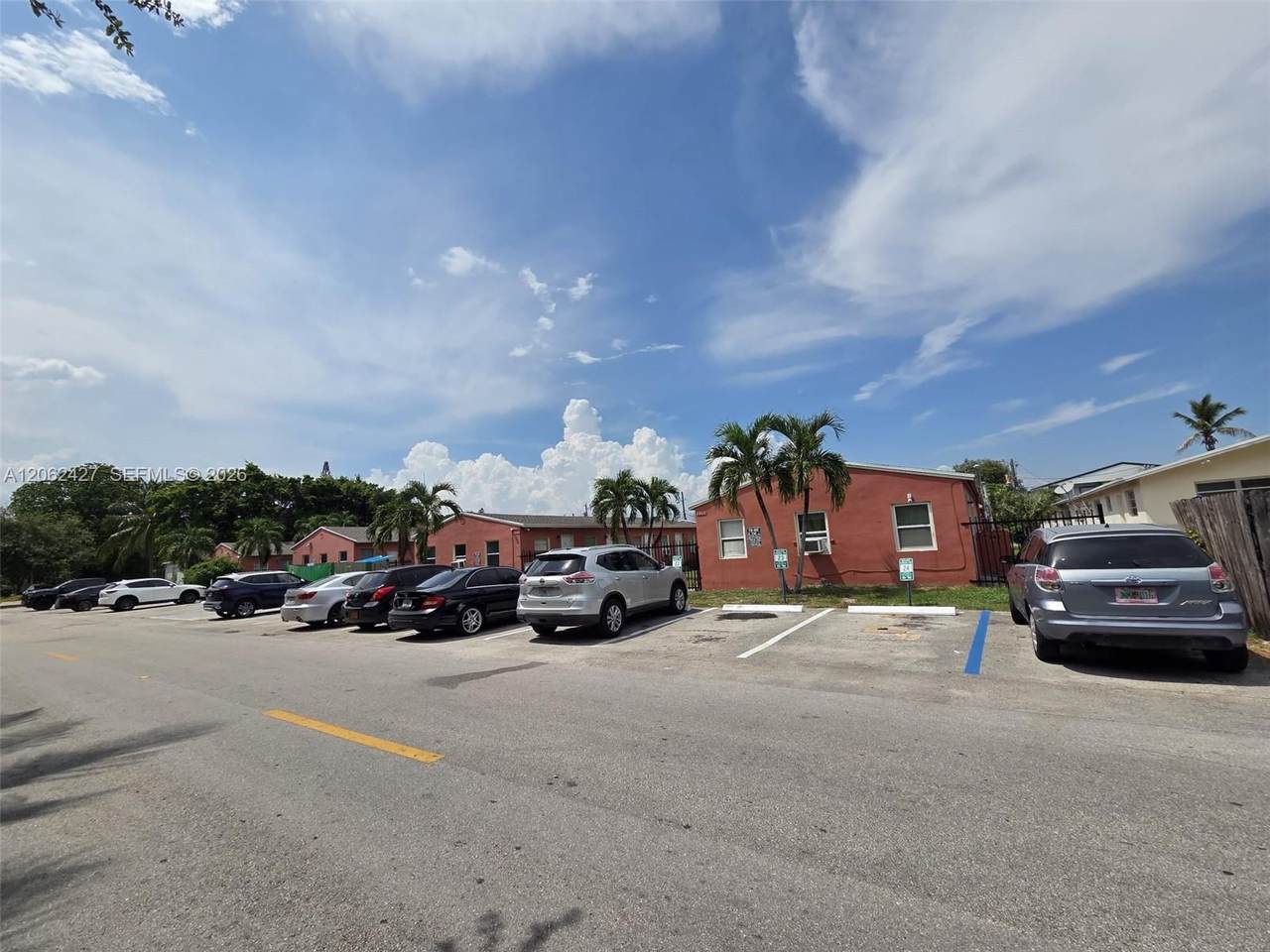 2316 Madison St - Photo 1