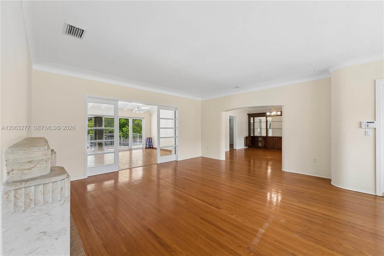 2514 Granada Blvd - Photo 1