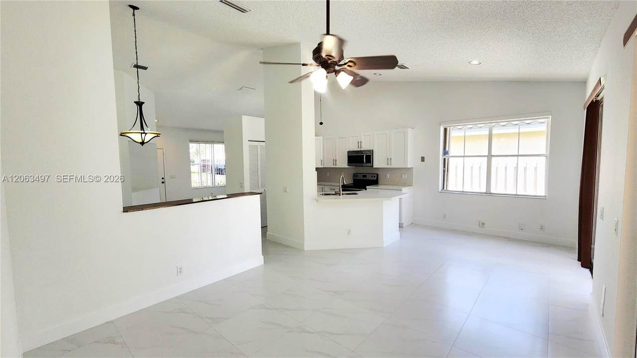 https://bt-photos.global.ssl.fastly.net/miami/1280_boomver_1_A12063497-2.jpg