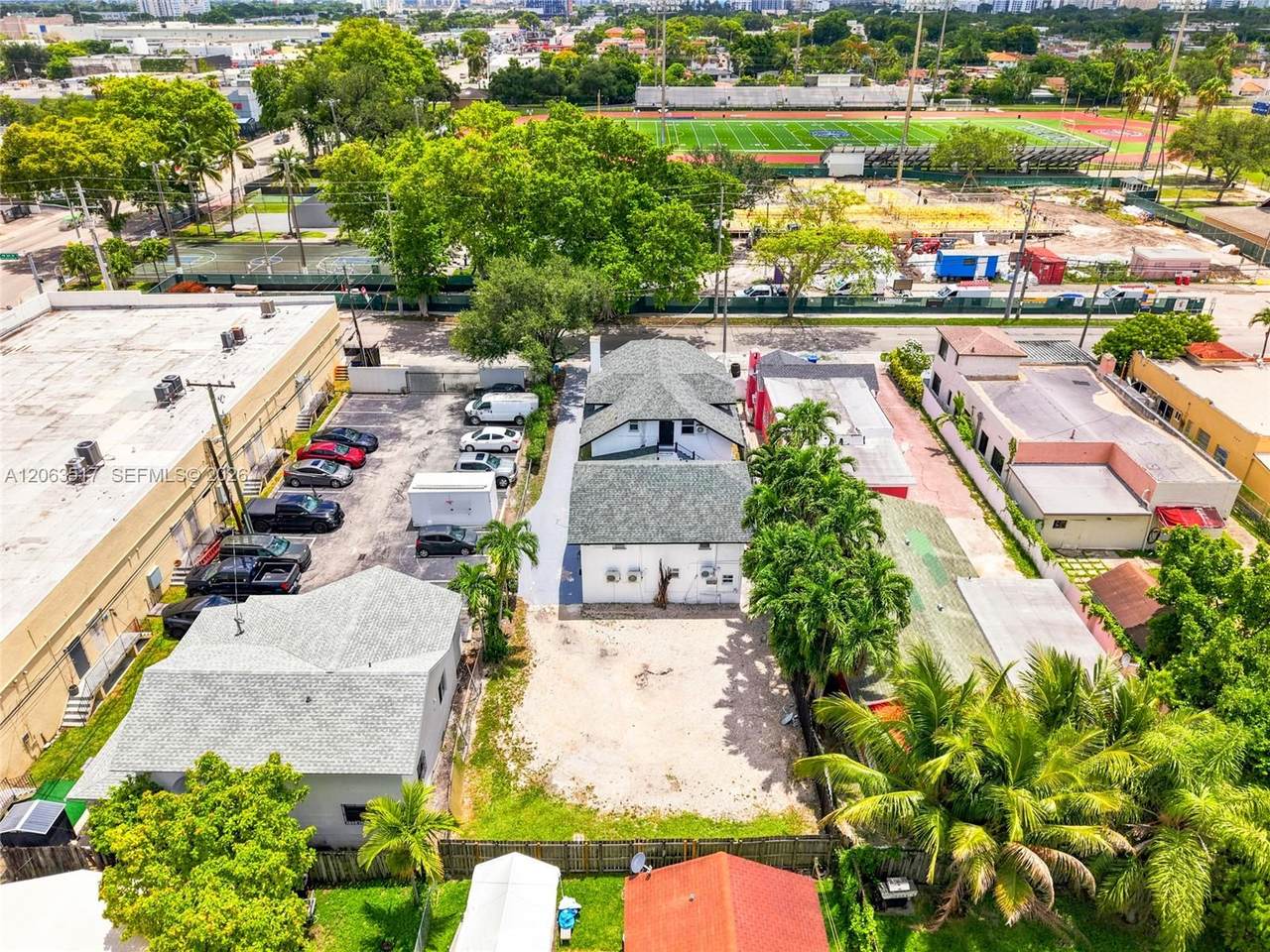https://bt-photos.global.ssl.fastly.net/miami/1280_boomver_2_A12063517-2.jpg