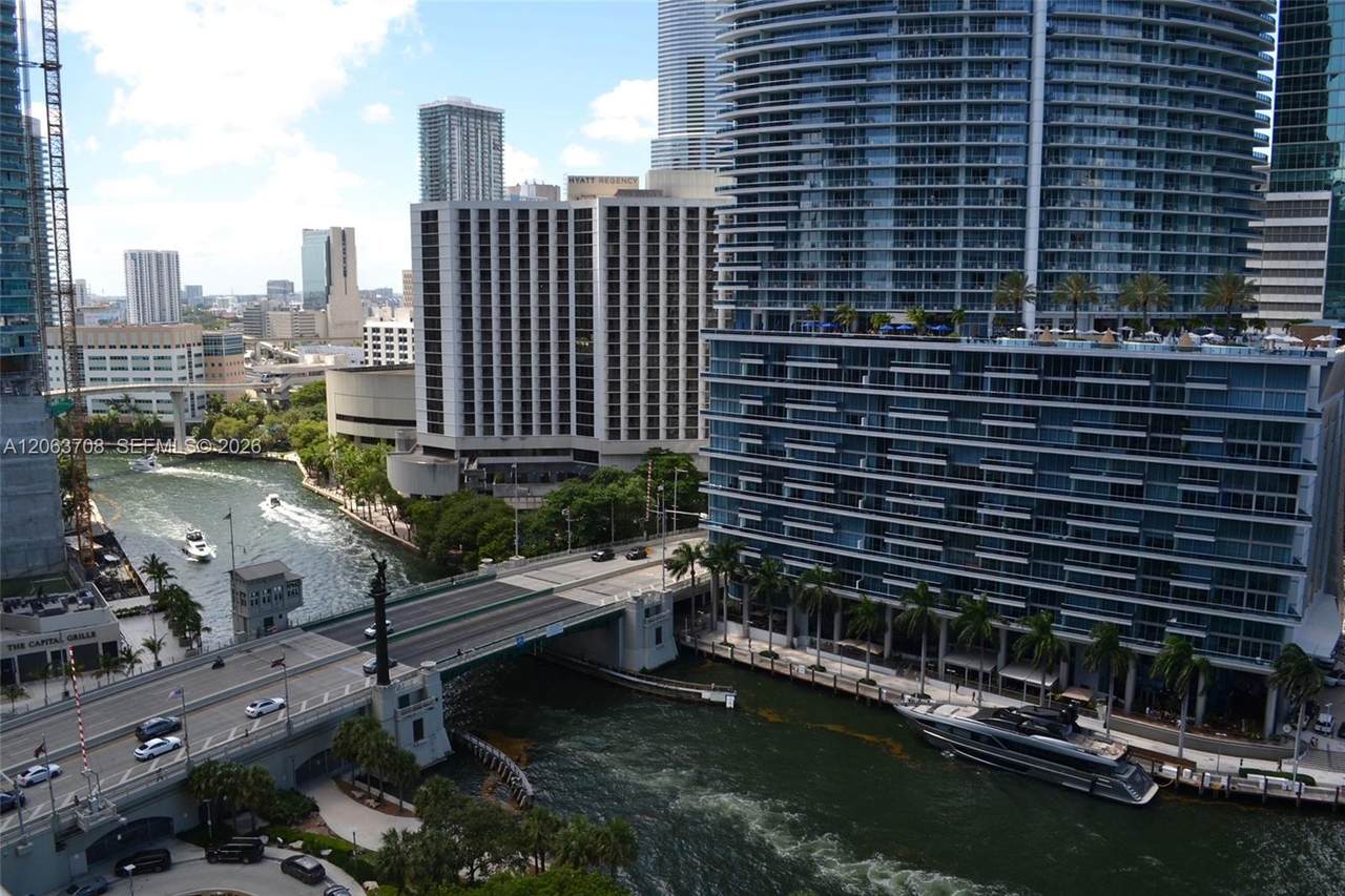 https://bt-photos.global.ssl.fastly.net/miami/orig_boomver_2_A12063708-2.jpg