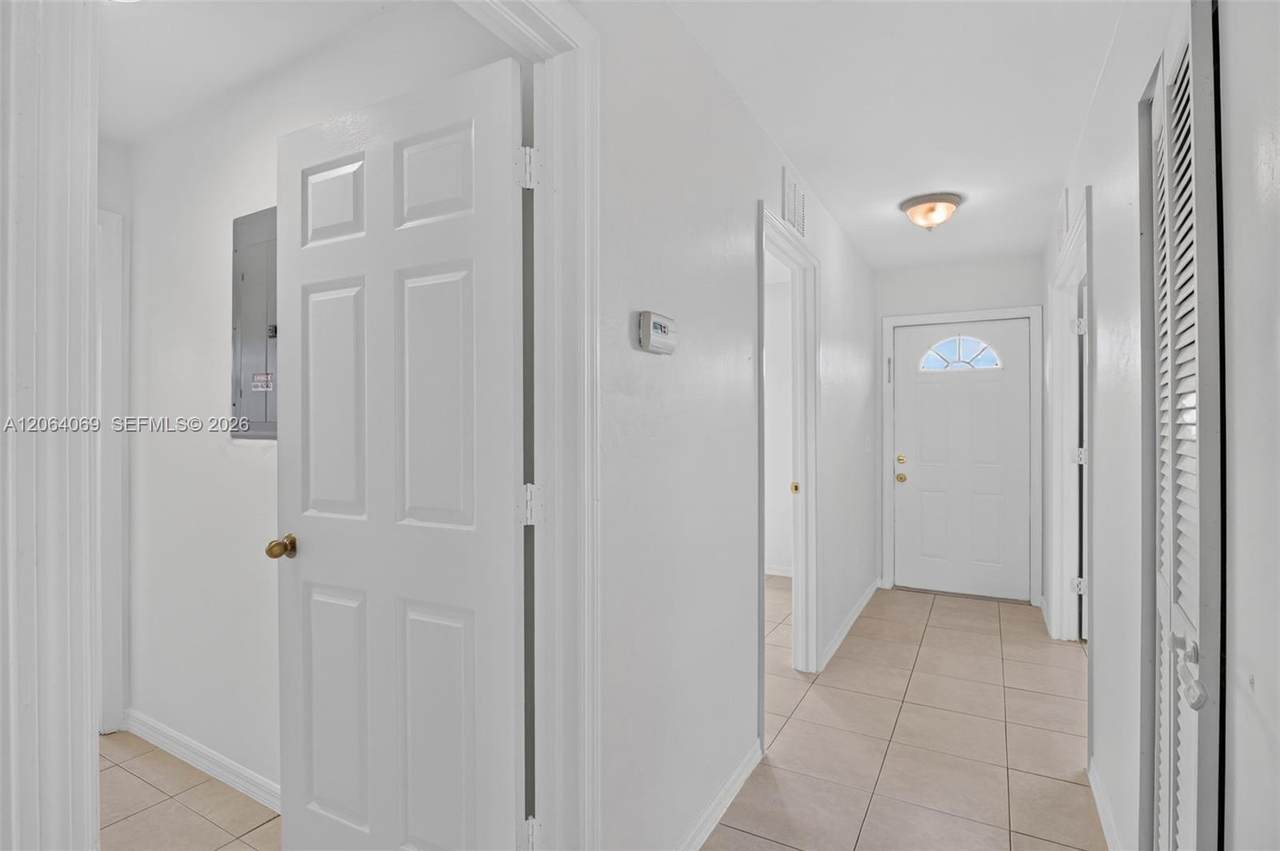 https://bt-photos.global.ssl.fastly.net/miami/1280_boomver_2_A12064069-2.jpg