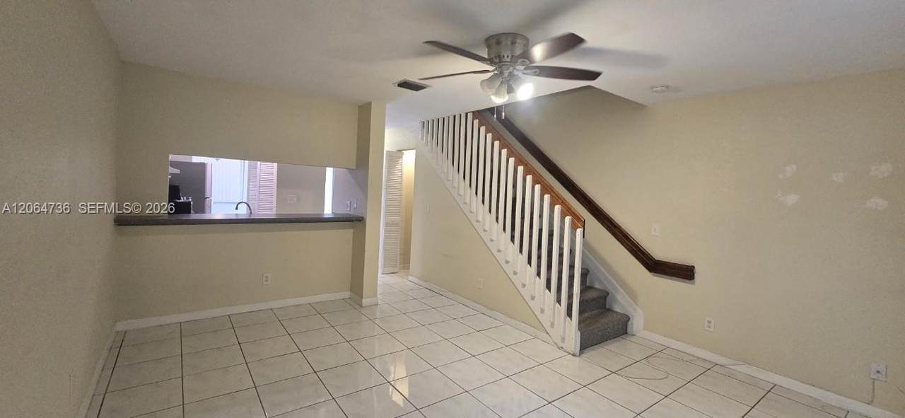 9092 40th St - Photo 1