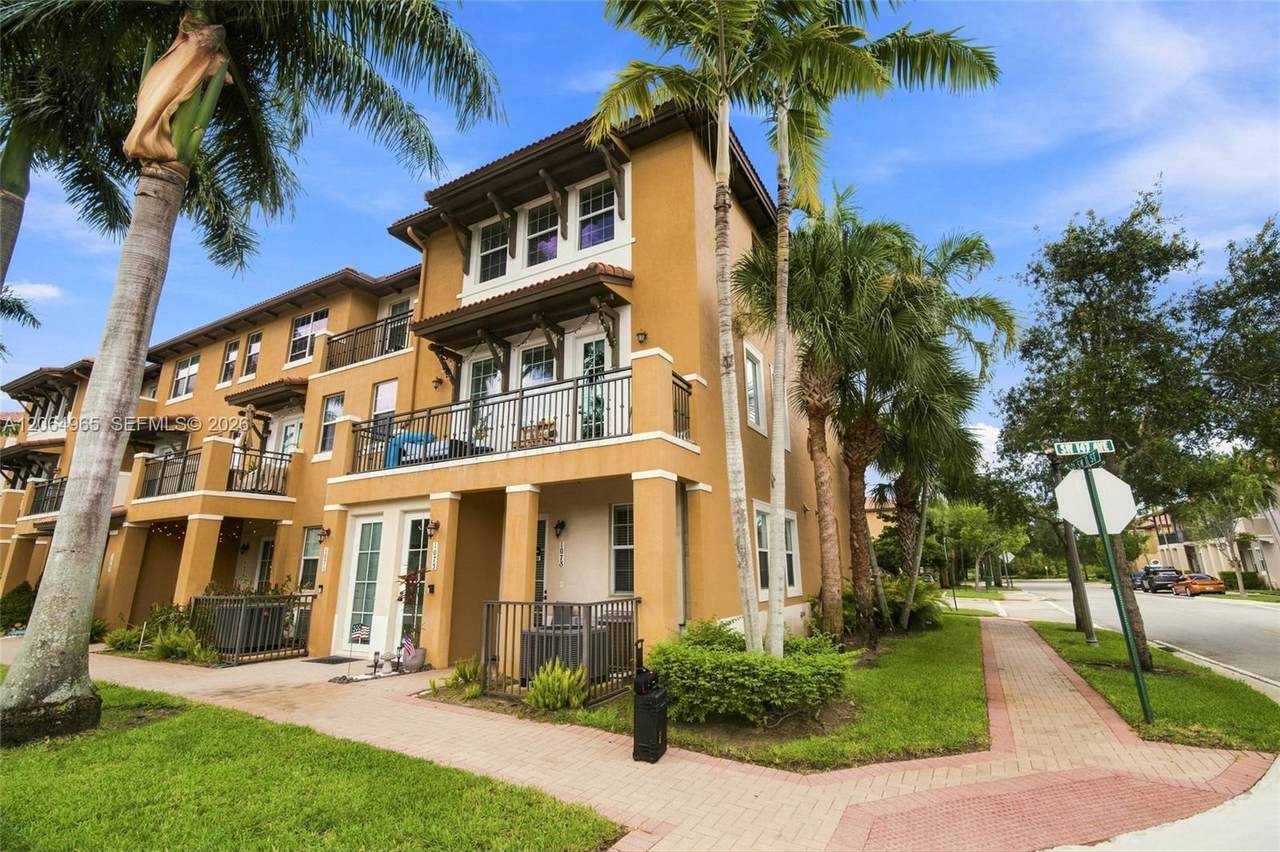 https://bt-photos.global.ssl.fastly.net/miami/1280_boomver_2_A12064965-2.jpg