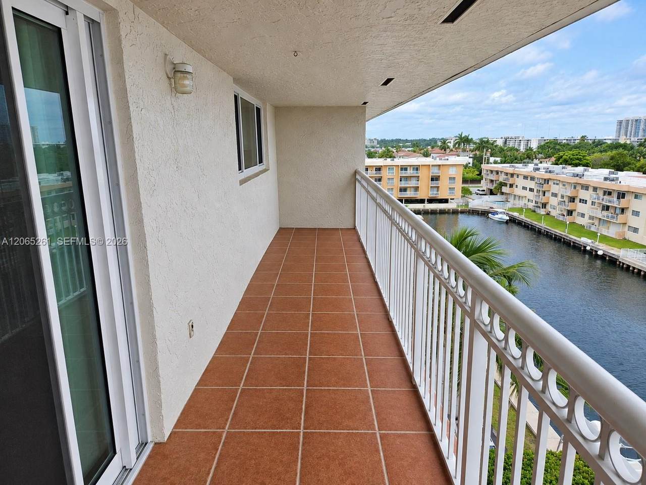 https://bt-photos.global.ssl.fastly.net/miami/1280_boomver_1_A12065261-2.jpg