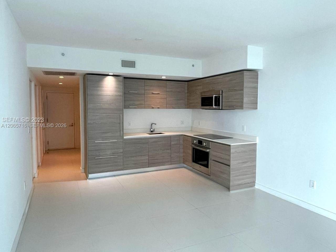https://bt-photos.global.ssl.fastly.net/miami/1280_boomver_2_A12065716-2.jpg