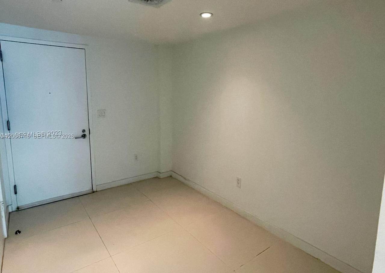https://bt-photos.global.ssl.fastly.net/miami/1280_boomver_2_A12065716-2.jpg