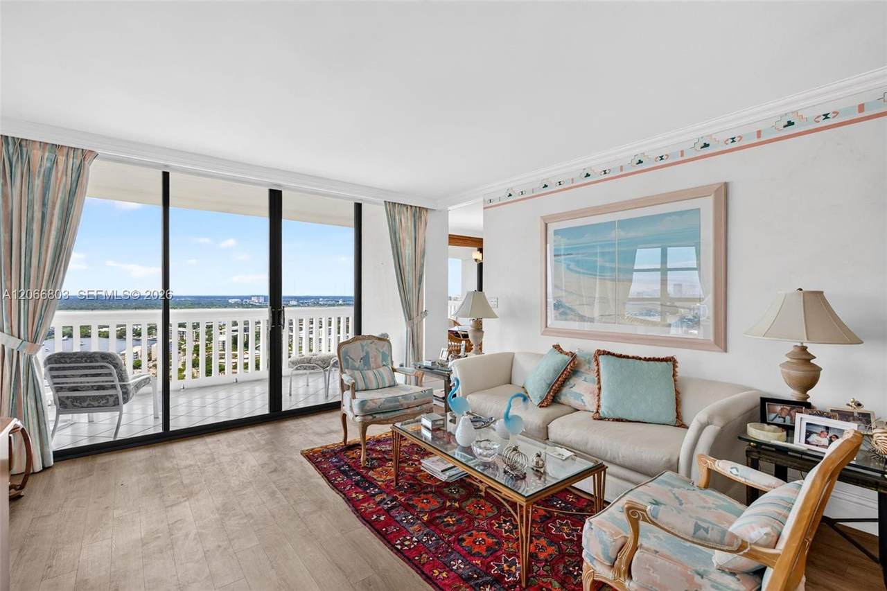 1000 Island Blvd - Photo 1