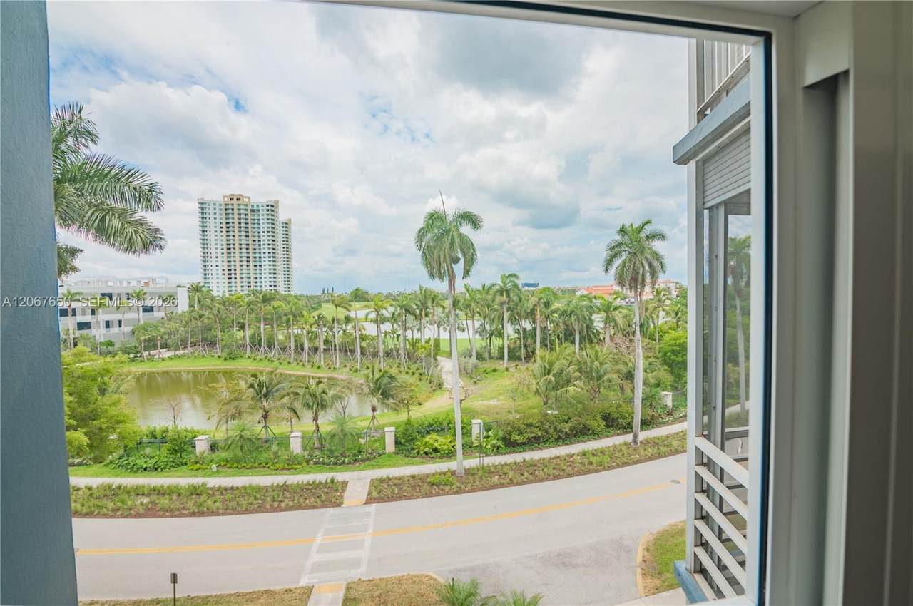 https://bt-photos.global.ssl.fastly.net/miami/1280_boomver_2_A12067650-2.jpg