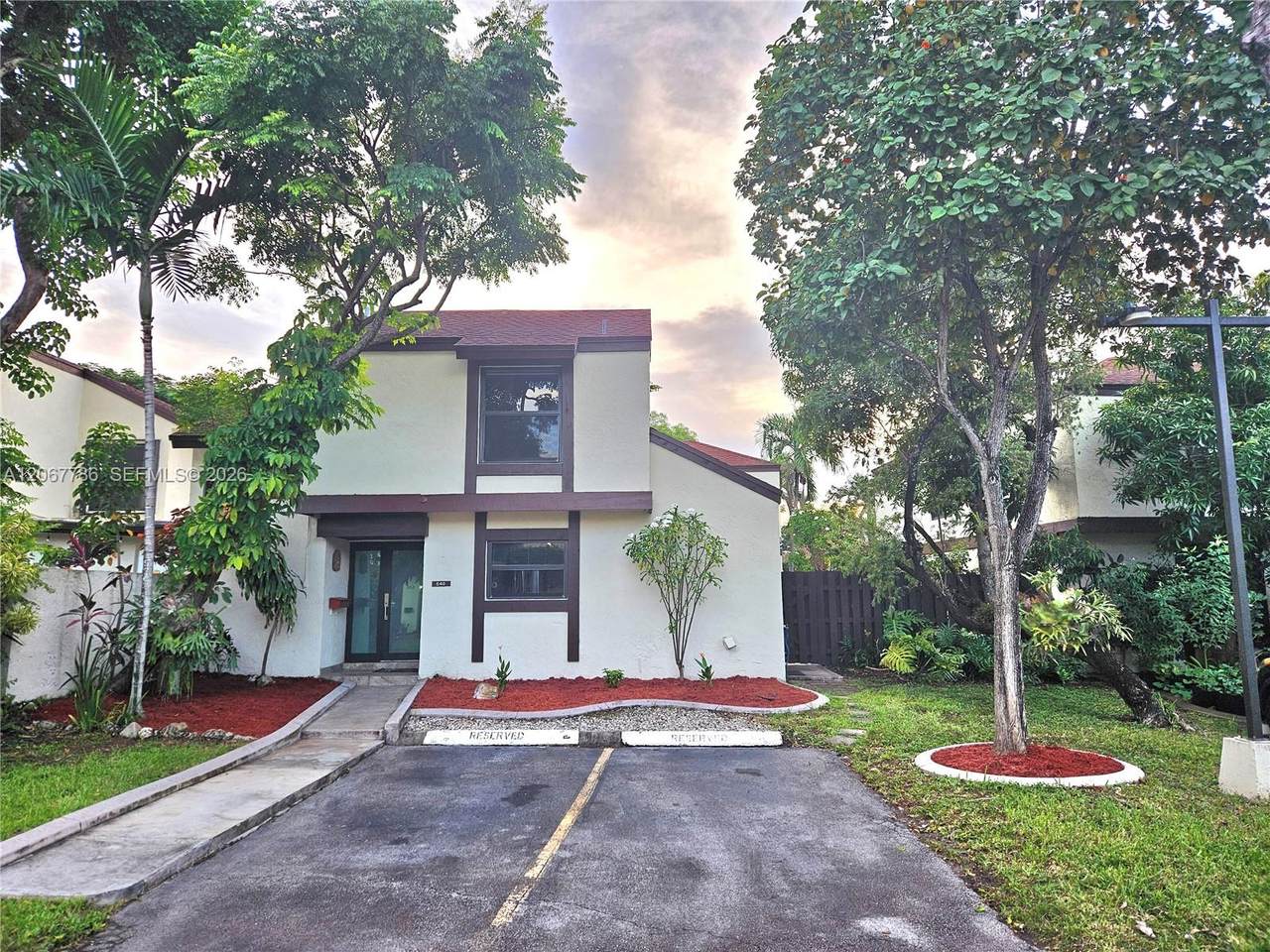 https://bt-photos.global.ssl.fastly.net/miami/1280_boomver_2_A12067786-2.jpg