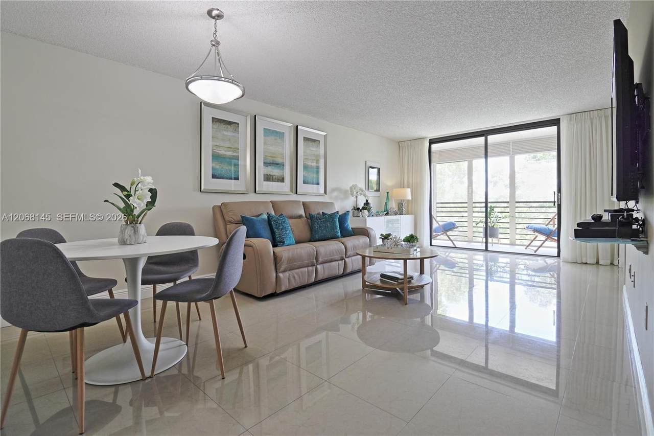 1100 Colony Point Cir - Photo 1