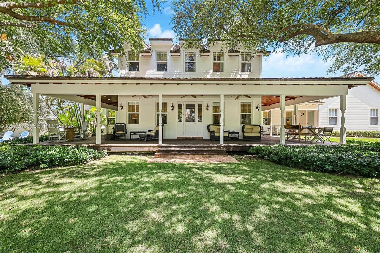 180 Ocean Blvd - Photo 1