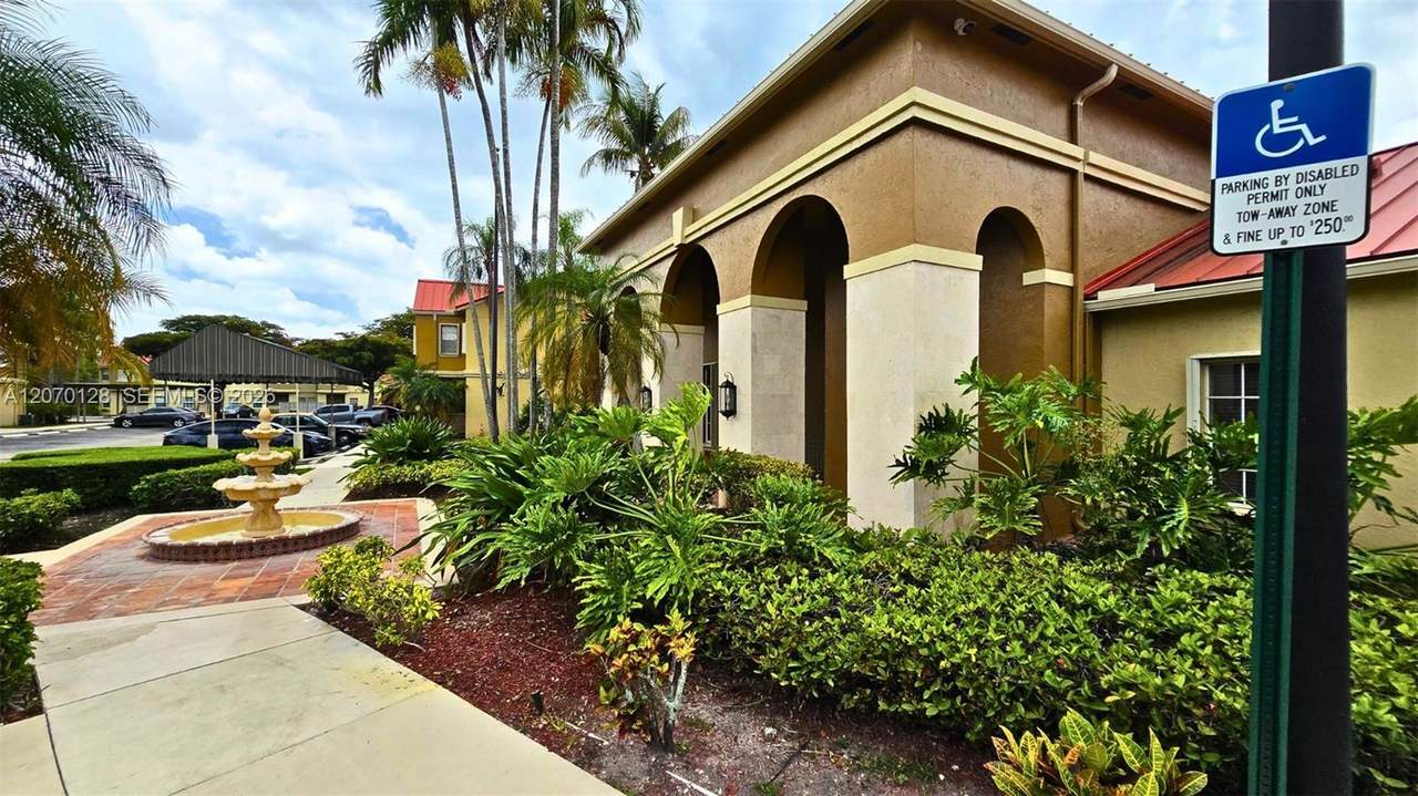 https://bt-photos.global.ssl.fastly.net/miami/1280_boomver_2_A12070128-2.jpg