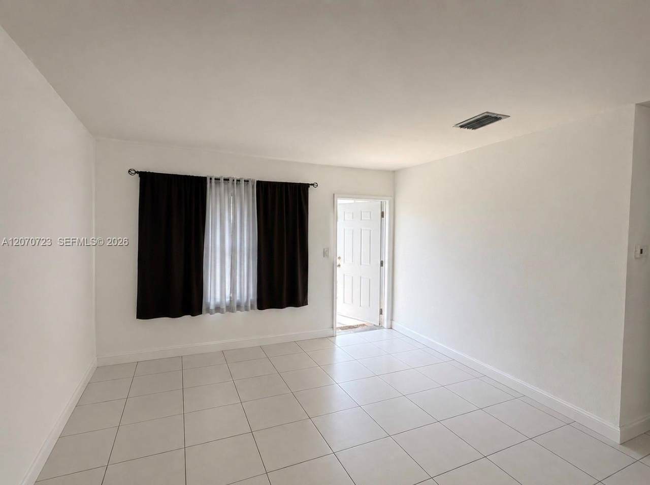 https://bt-photos.global.ssl.fastly.net/miami/1280_boomver_2_A12070723-2.jpg