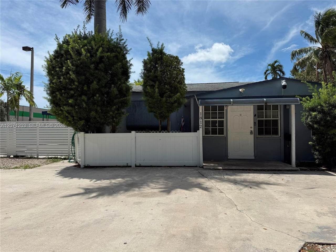 1812 Coolidge St - Photo 1