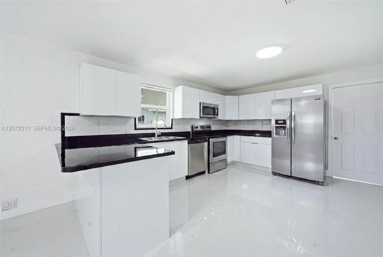 https://bt-photos.global.ssl.fastly.net/miami/1280_boomver_1_A12072311-2.jpg