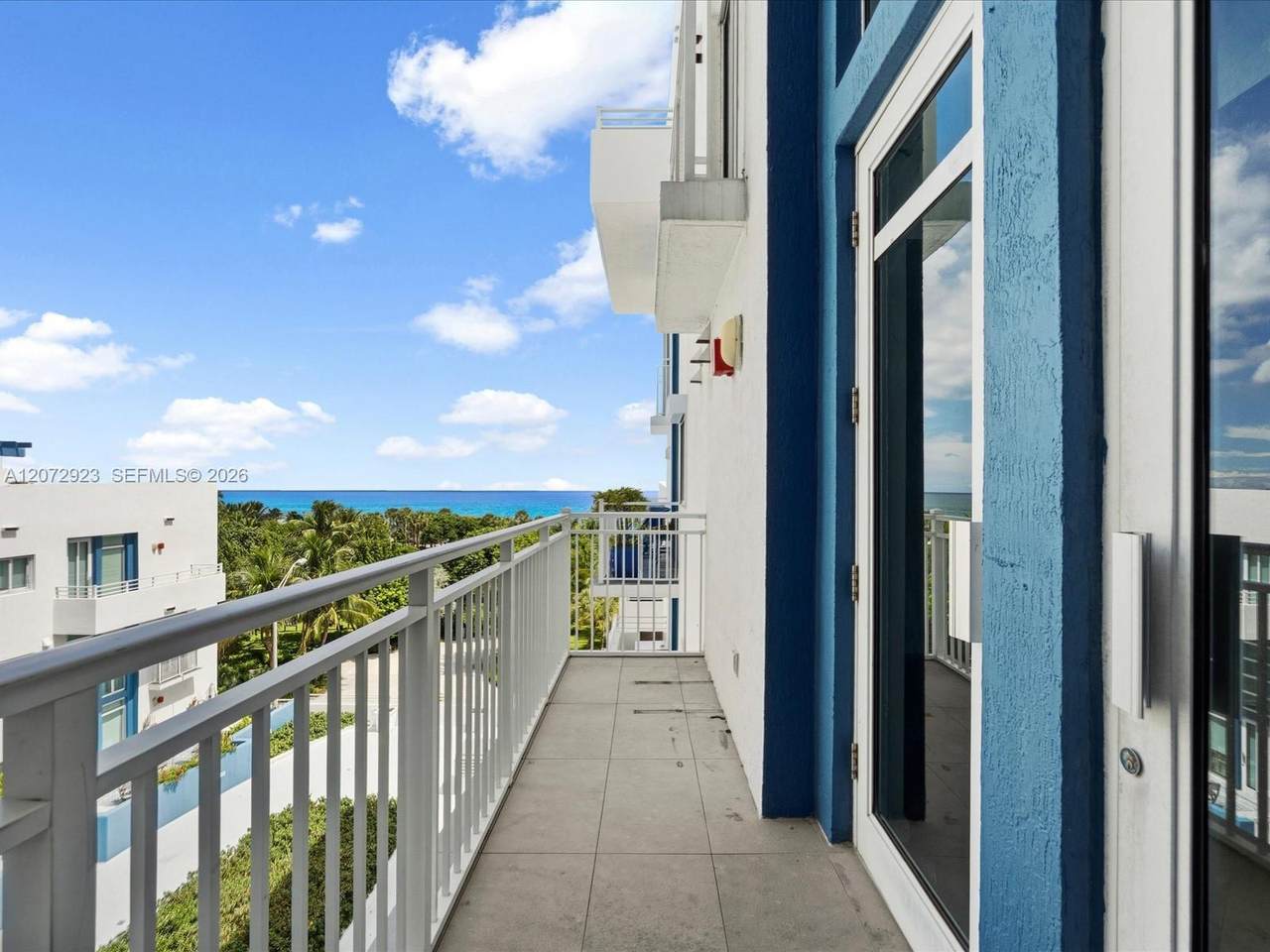 https://bt-photos.global.ssl.fastly.net/miami/1280_boomver_2_A12072923-2.jpg