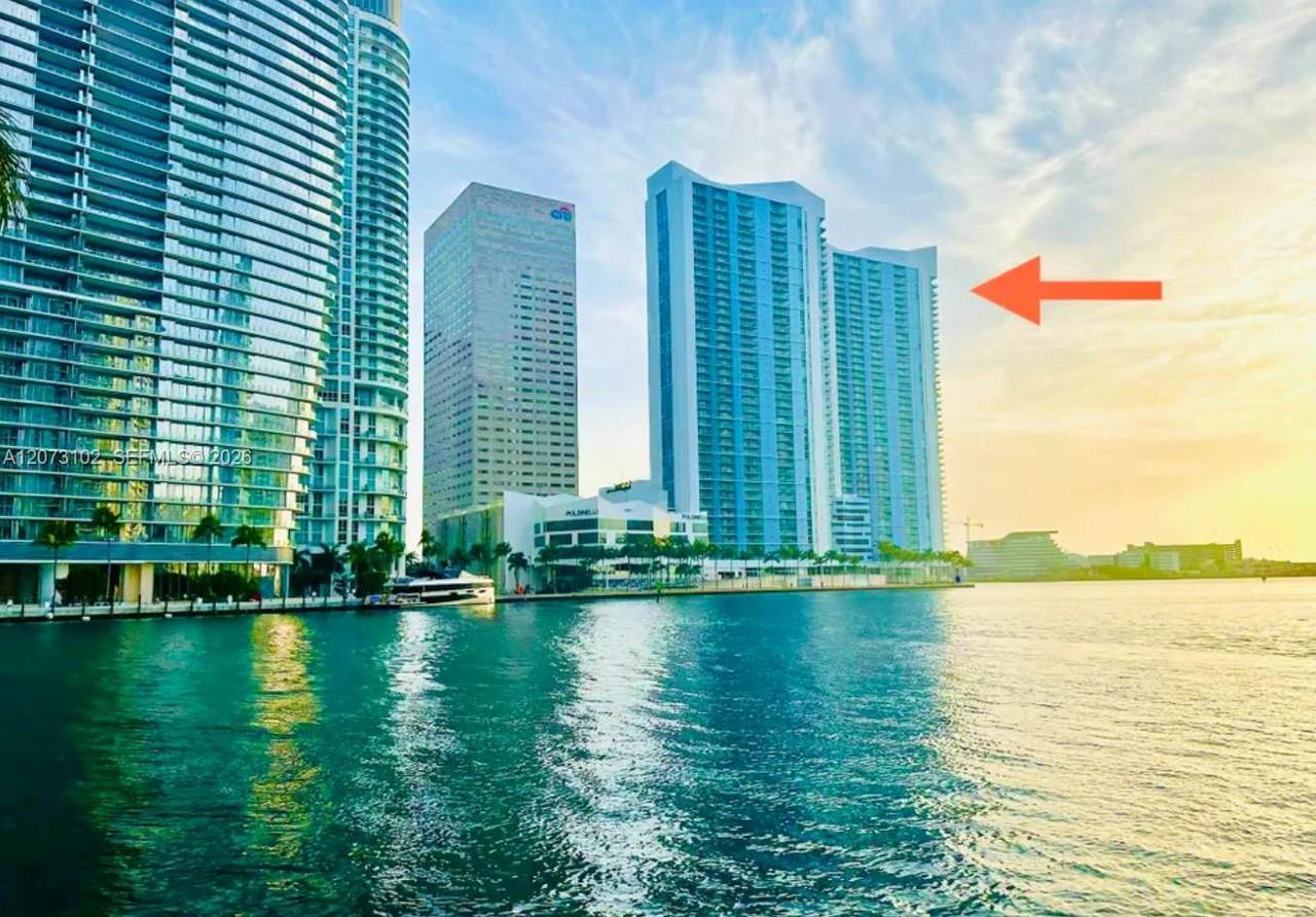 https://bt-photos.global.ssl.fastly.net/miami/1280_boomver_2_A12073102-2.jpg