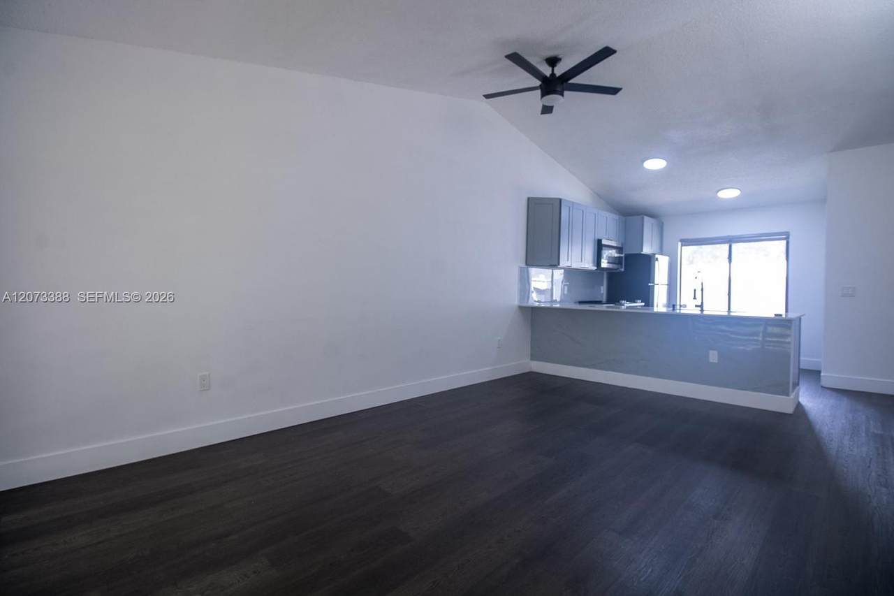 https://bt-photos.global.ssl.fastly.net/miami/1280_boomver_2_A12073388-2.jpg