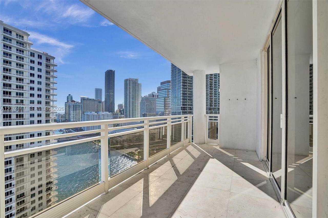 901 Brickell Key Blvd - Photo 1