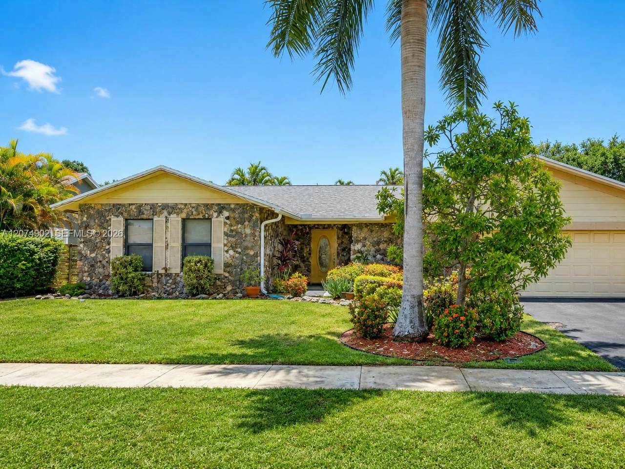 20888 Sugarloaf Ln - Photo 1