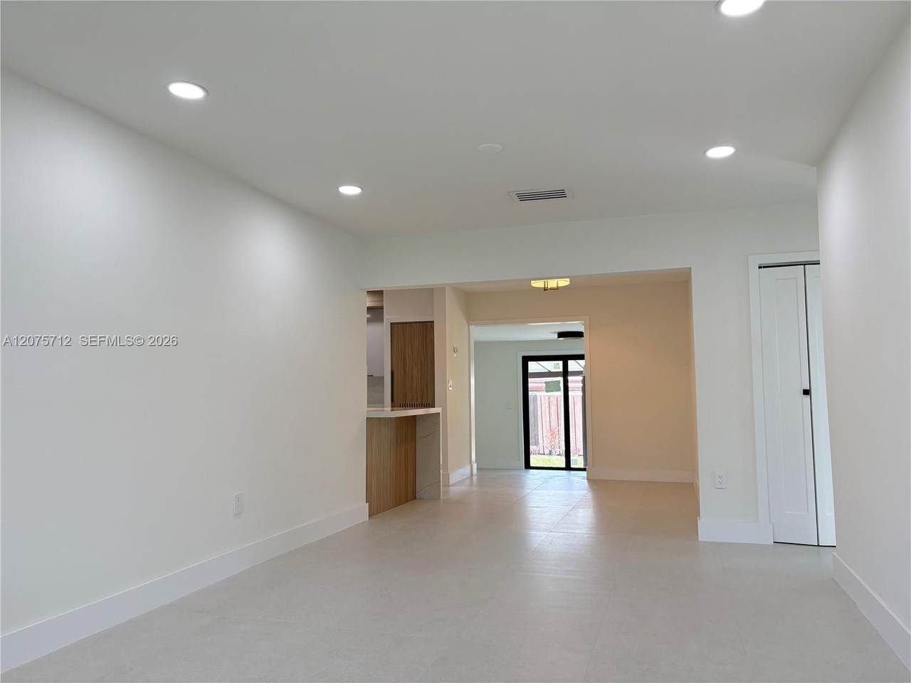 https://bt-photos.global.ssl.fastly.net/miami/1280_boomver_1_A12075712-2.jpg