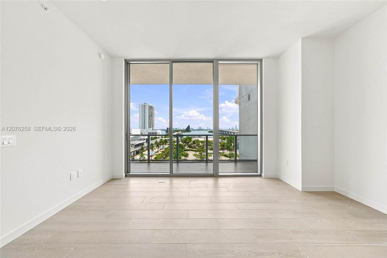 https://bt-photos.global.ssl.fastly.net/miami/1280_boomver_2_A12076258-2.jpg