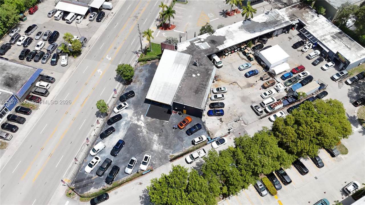 15551 Dixie Hwy - Photo 1