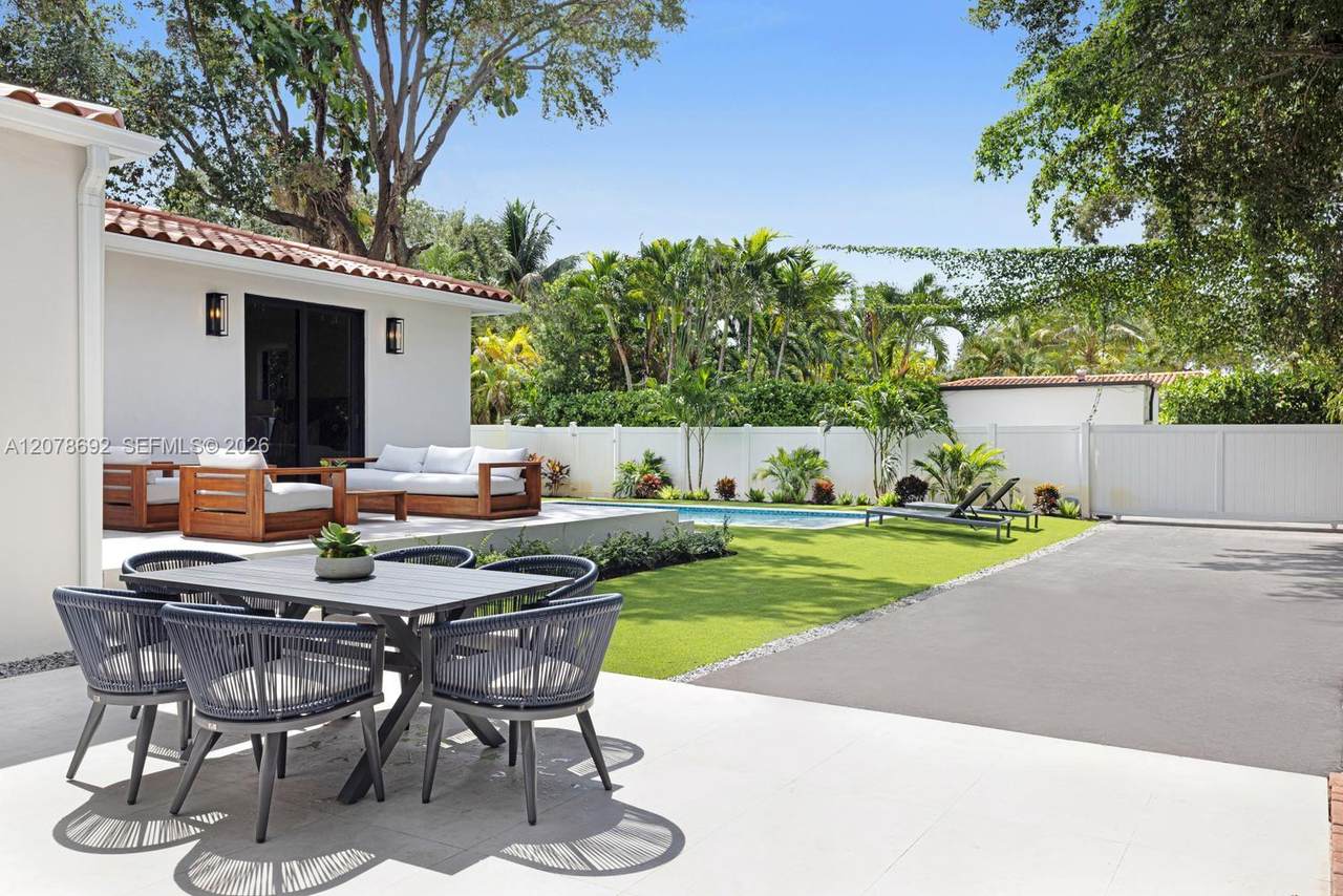https://bt-photos.global.ssl.fastly.net/miami/1280_boomver_2_A12078692-2.jpg
