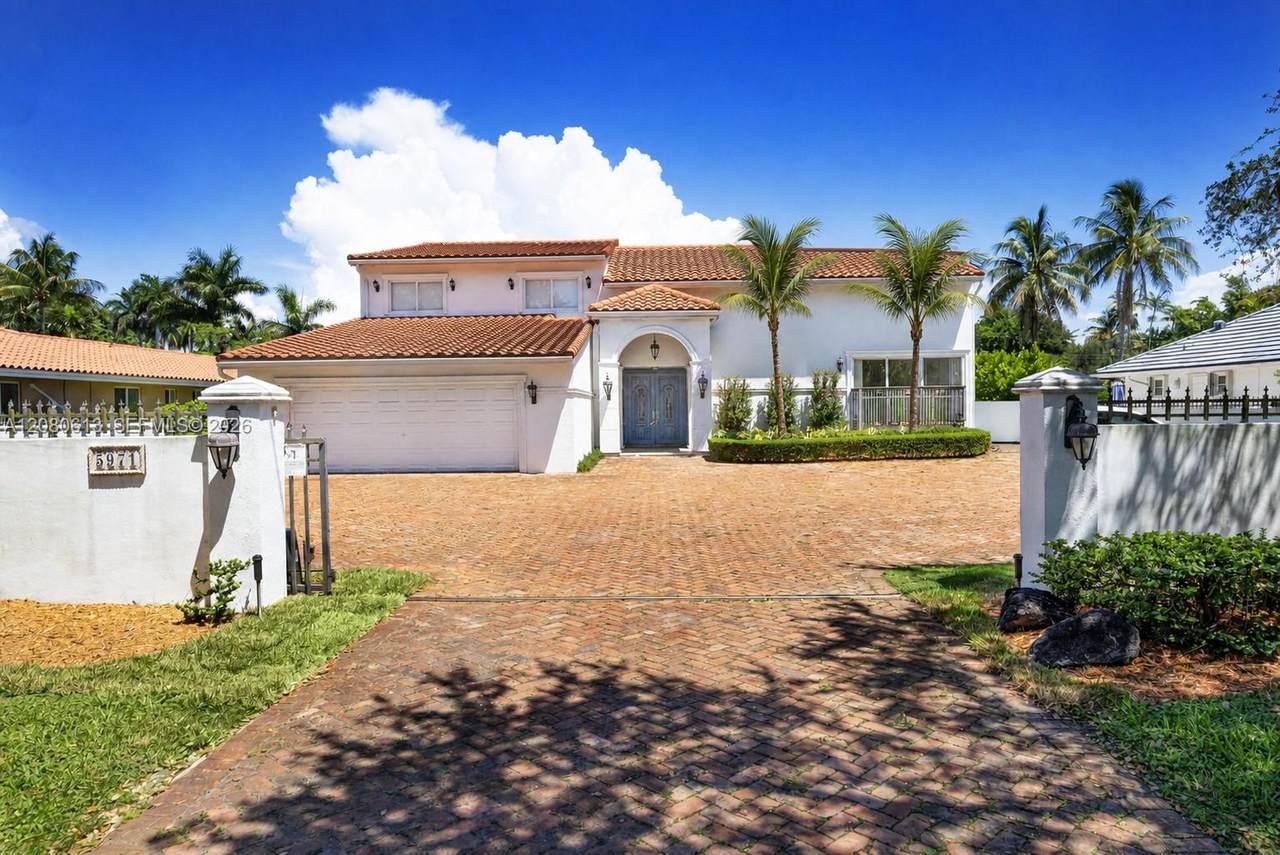 https://bt-photos.global.ssl.fastly.net/miami/1280_boomver_2_A12080613-2.jpg