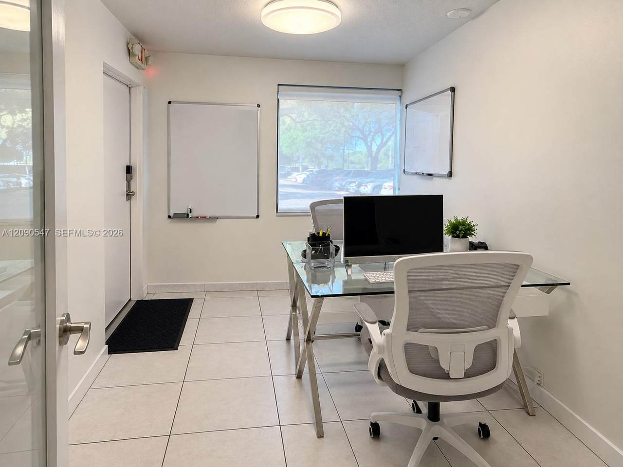 https://bt-photos.global.ssl.fastly.net/miami/1280_boomver_2_A12090547-2.jpg