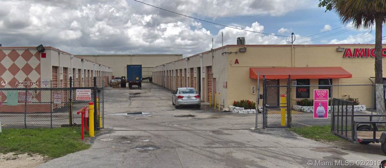 7401 68 ST - Photo 1