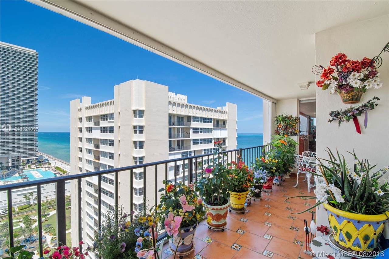 1904 Ocean Dr. - Photo 1