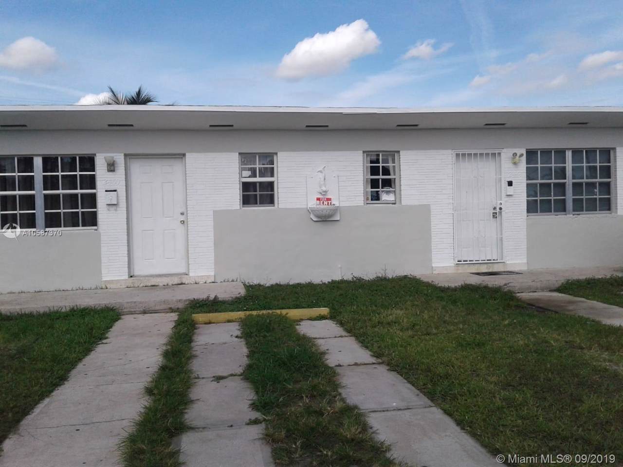 2457 35th St - Photo 1