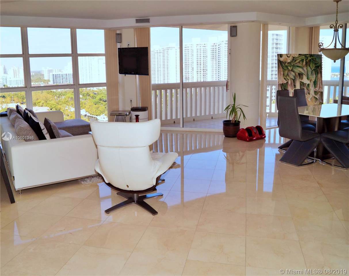 1000 Island Bl - Photo 1