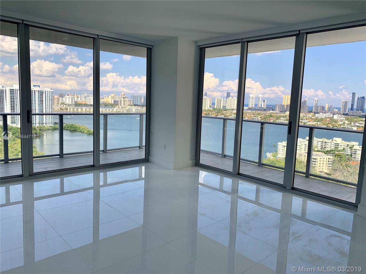 16385 Biscayne Blvd - Photo 1