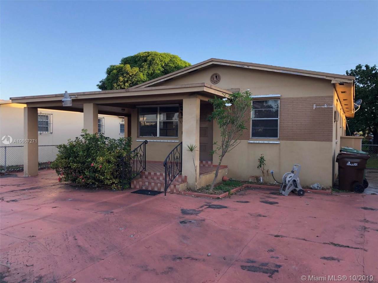 117 14th St - Photo 1