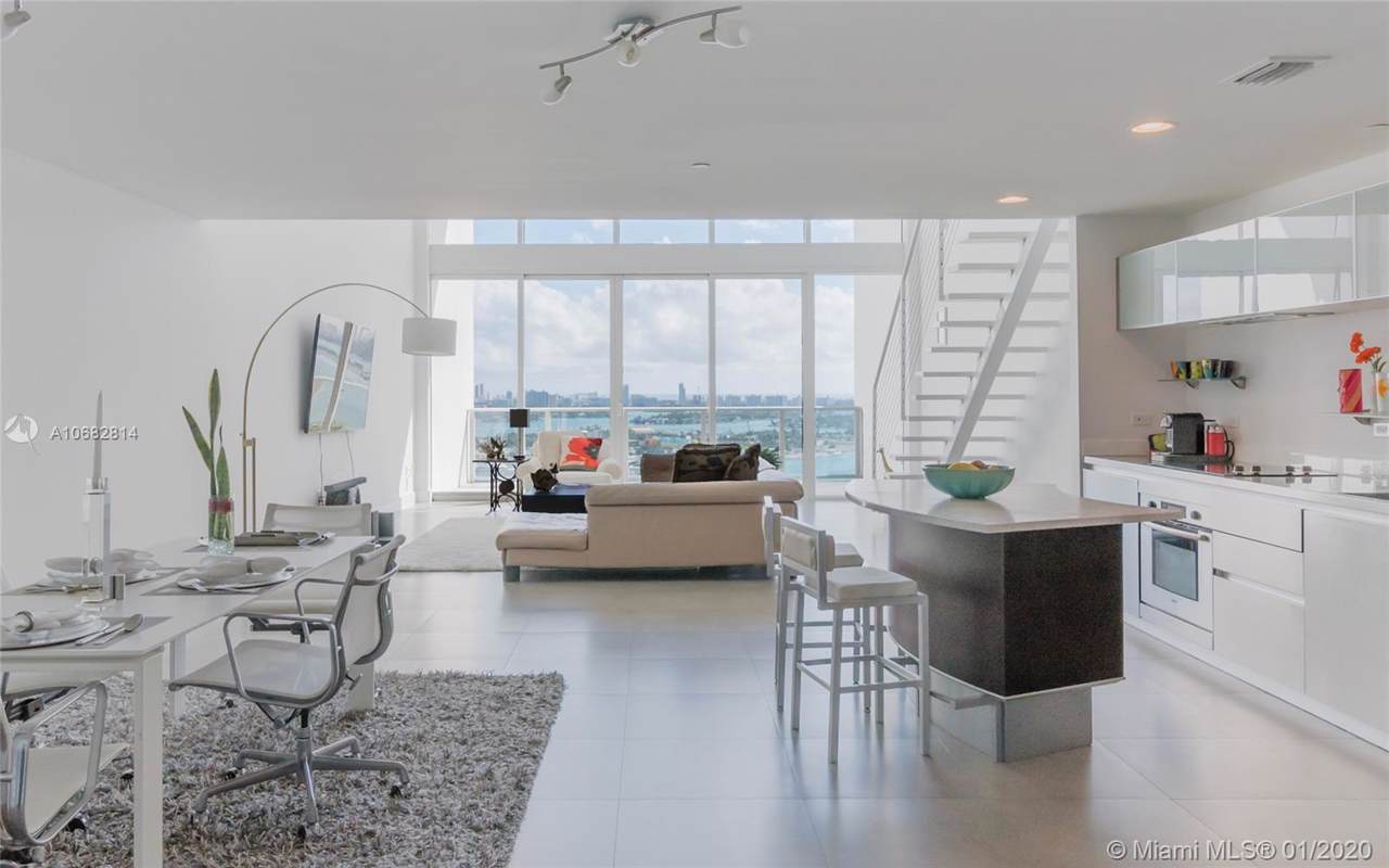1040 Biscayne Blvd - Photo 1