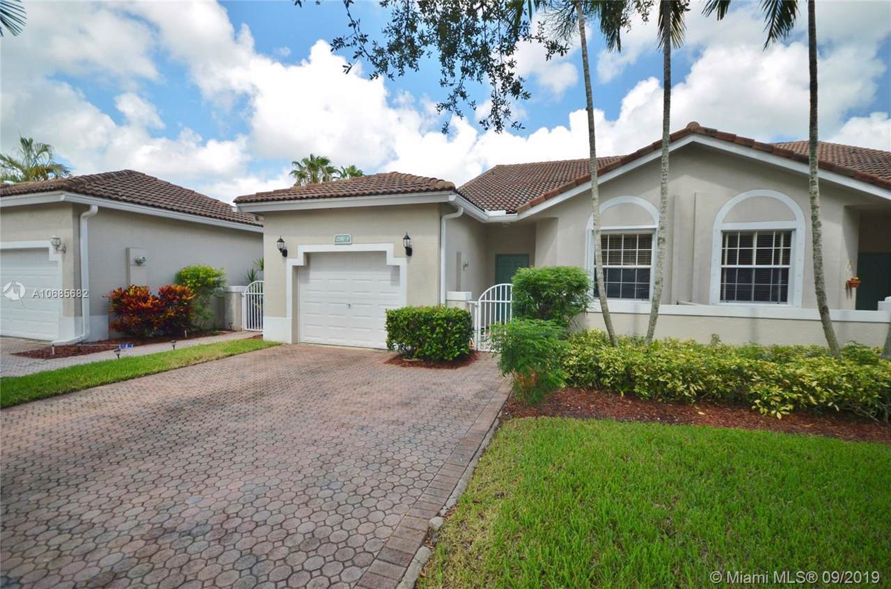 2351 Aragon Blvd - Photo 1