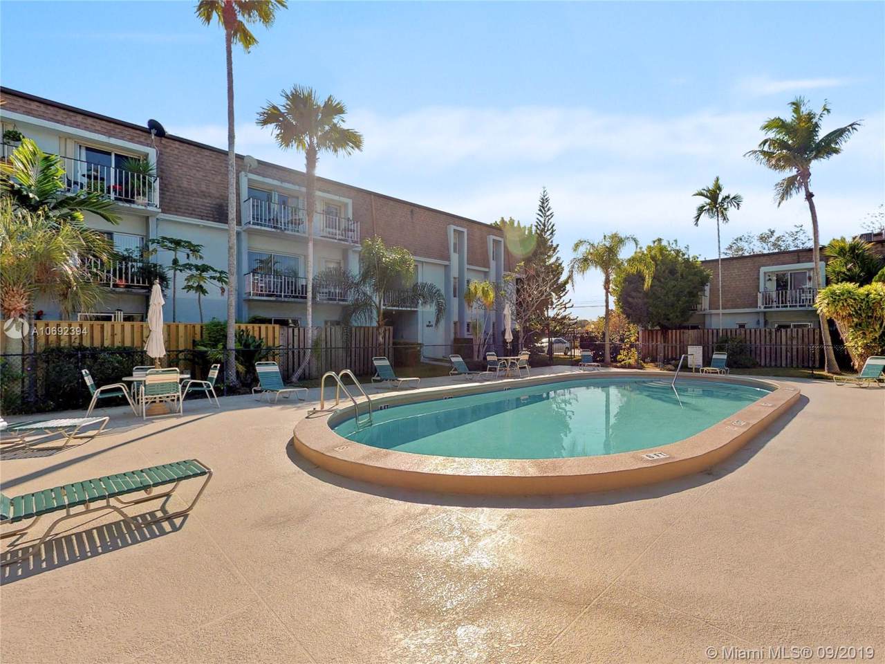 9611 77th Ave - Photo 1