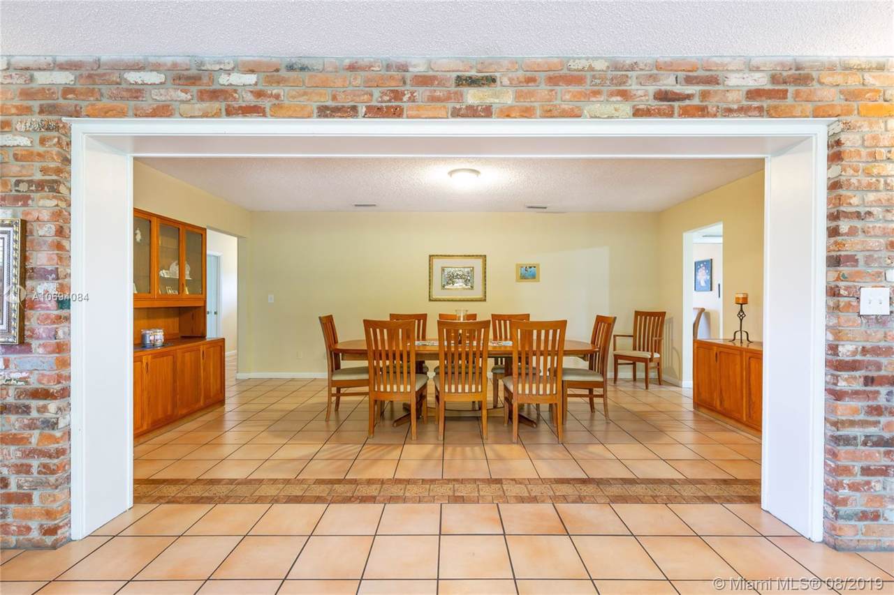 9421 88 Terrace - Photo 1